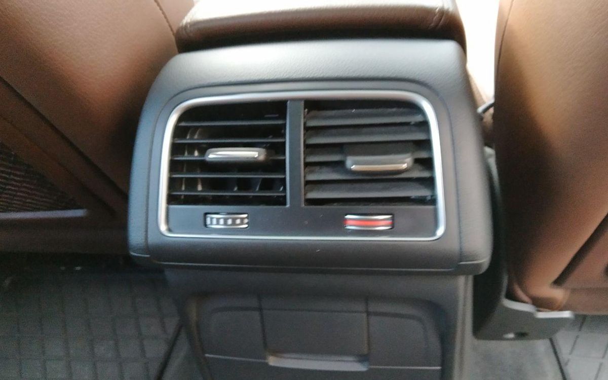 Audi Q5 2015 фото №20