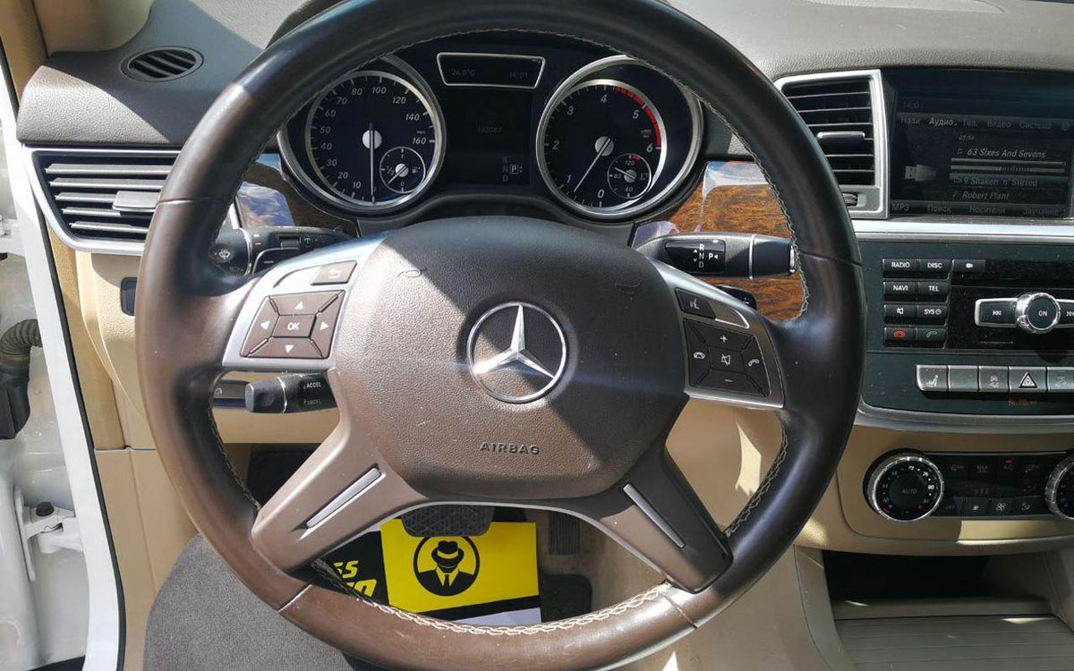 Mercedes-Benz ML 350 2014 фото №17