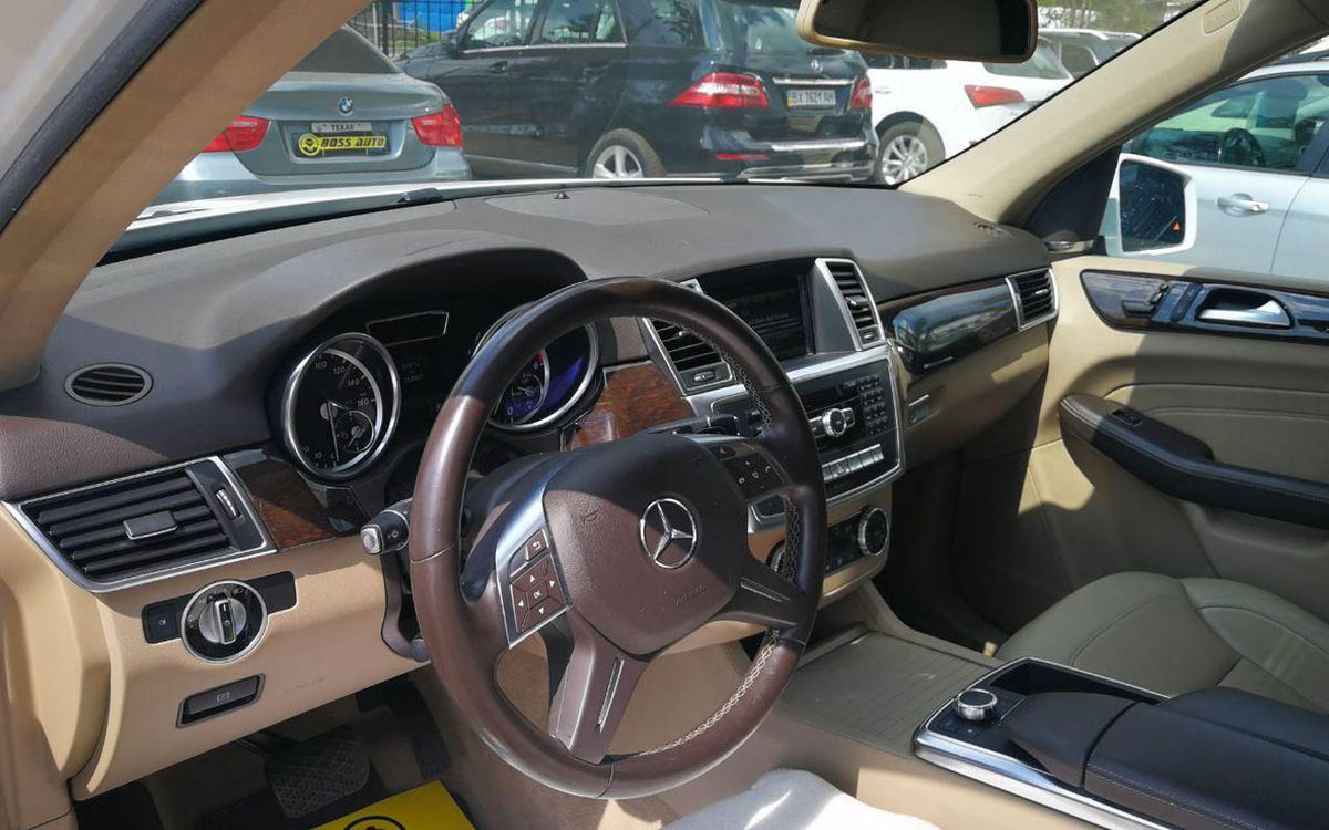 Mercedes-Benz ML 350 2014 фото №19