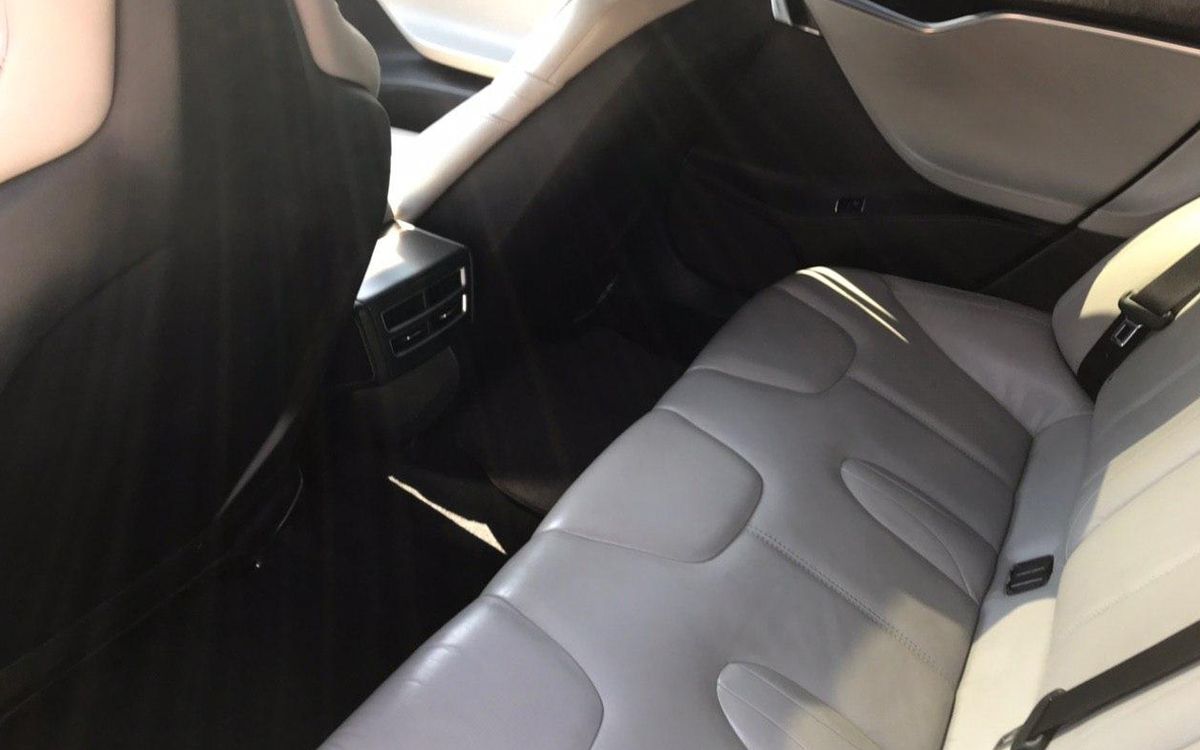 Tesla Model S 85D 2015 фото №10