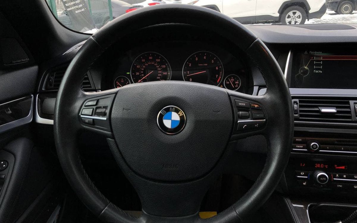 BMW 528 2013 фото №15