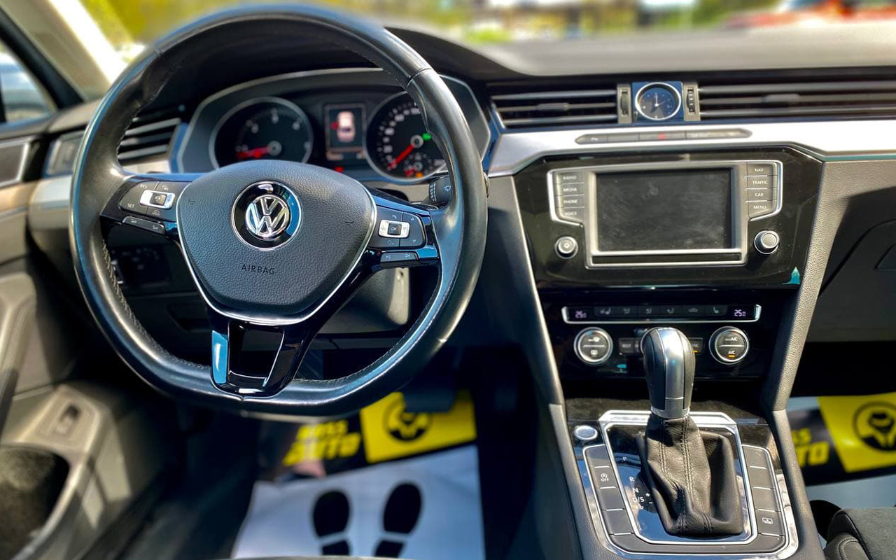 Volkswagen Passat 2016 фото №16