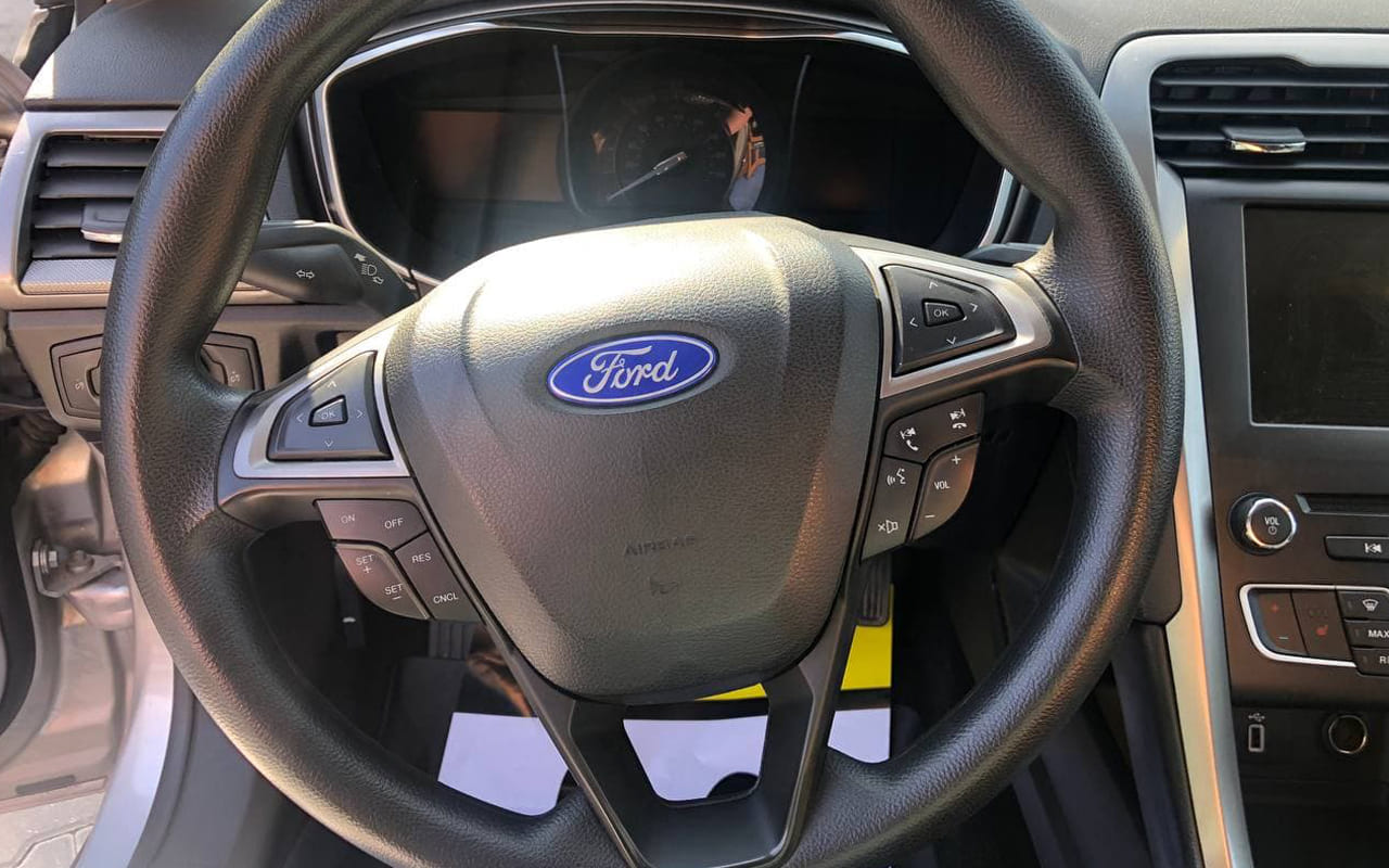 Ford Fusion 2018 фото №16