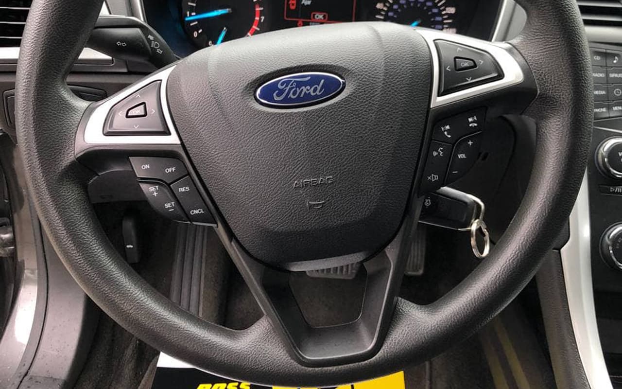Ford Fusion Se 2016 фото №16