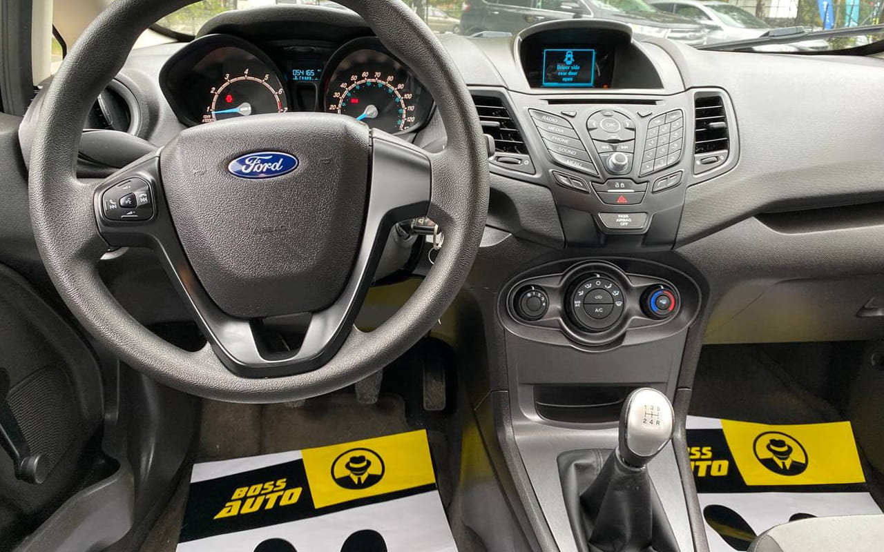 Ford Fiesta 2016 фото №14