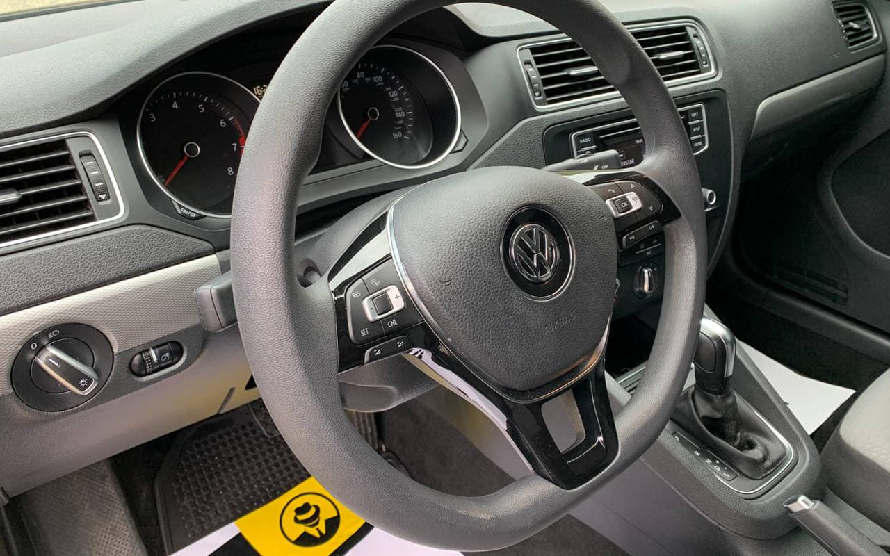 Volkswagen Jetta 2017 фото №14