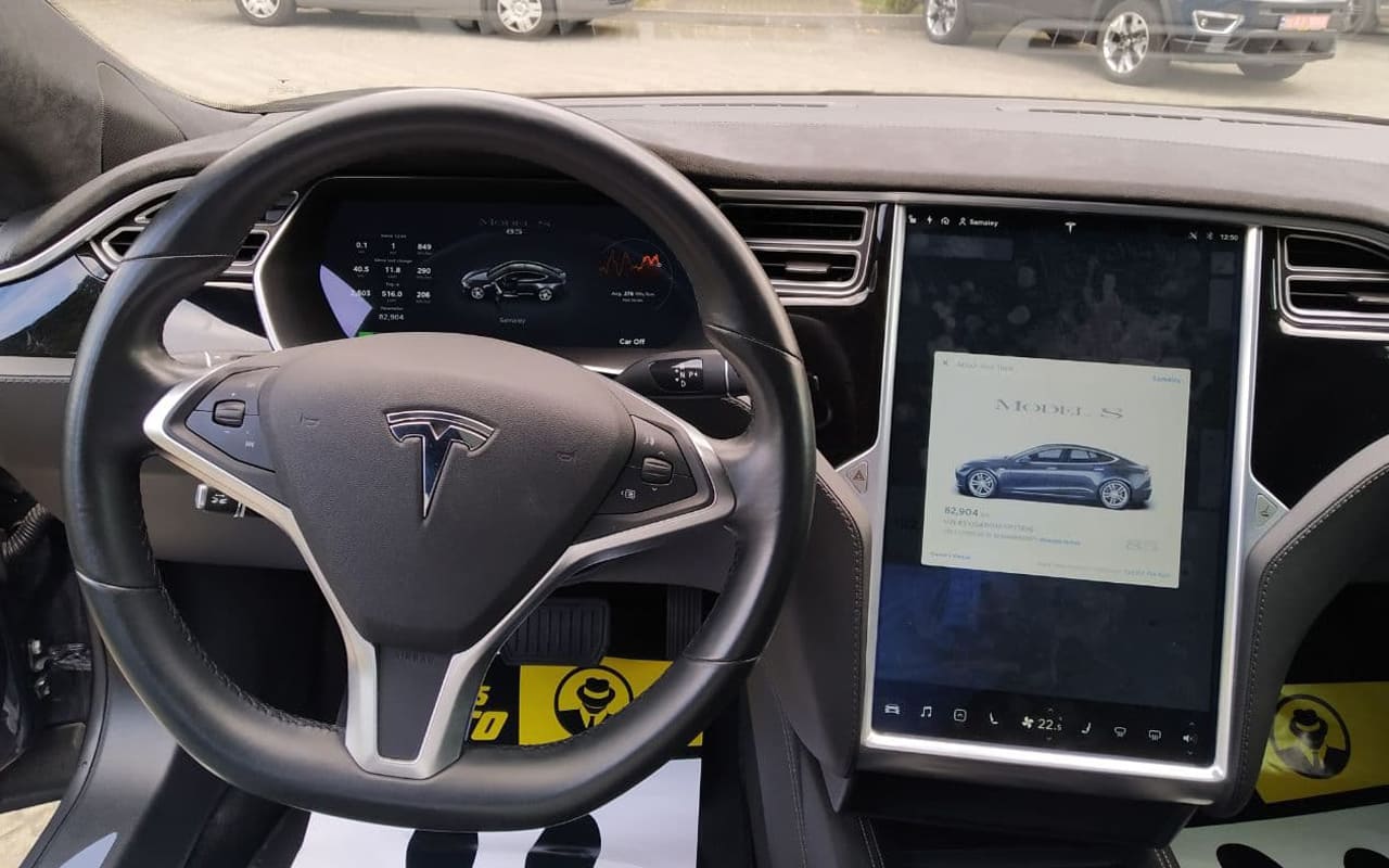 Tesla Model S 2015 фото №14