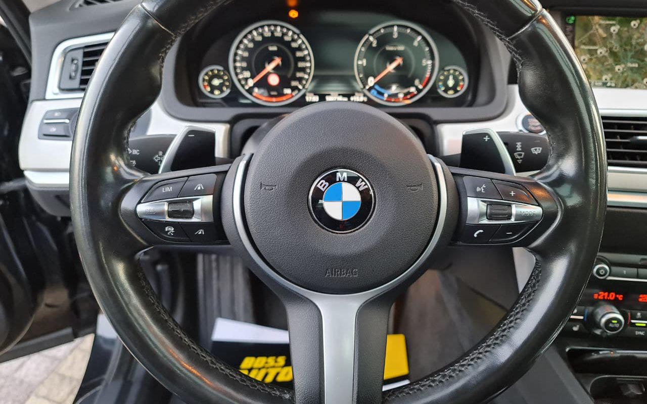 BMW 530 2016 фото №16