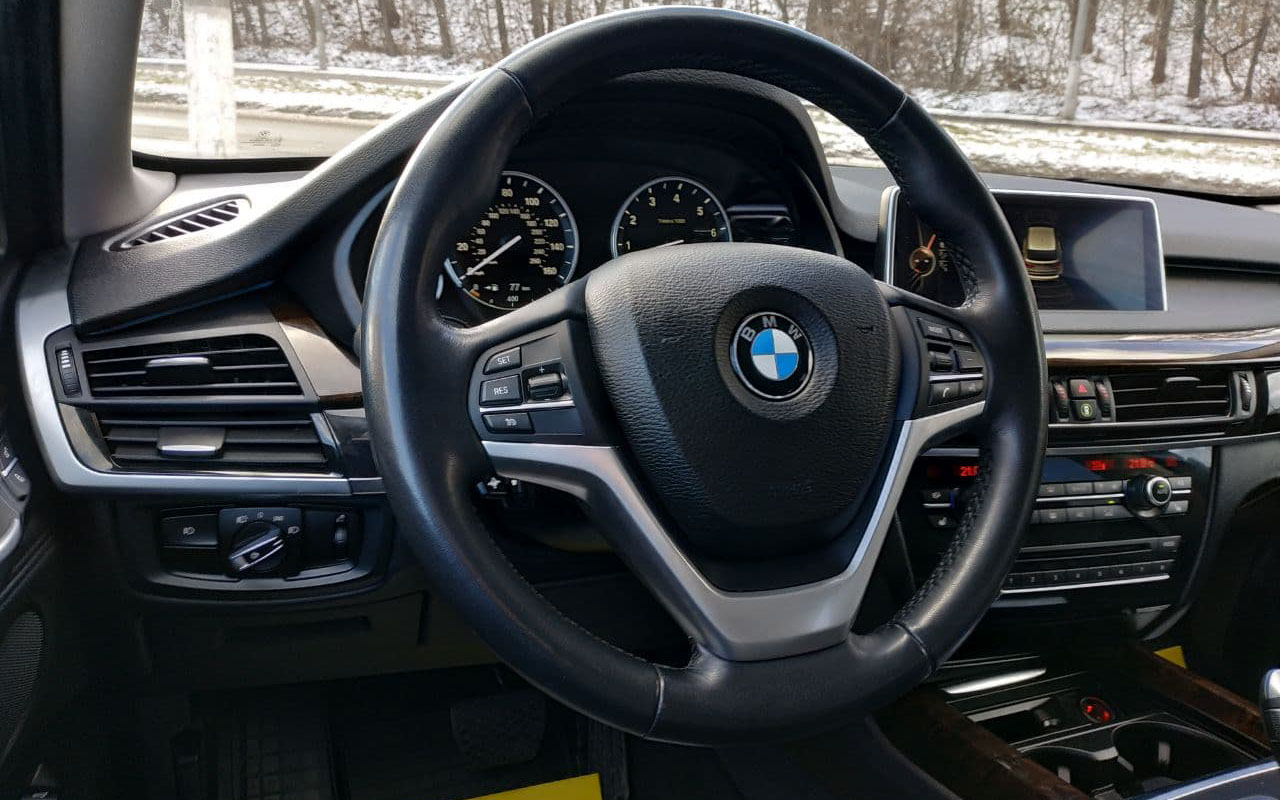 BMW X5 2015 фото №17