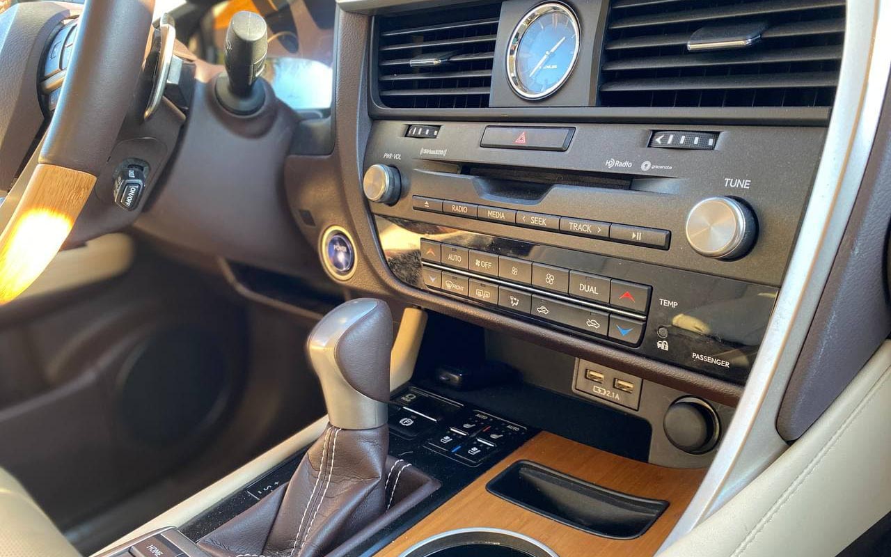 Lexus RX 450h 2019 фото №15