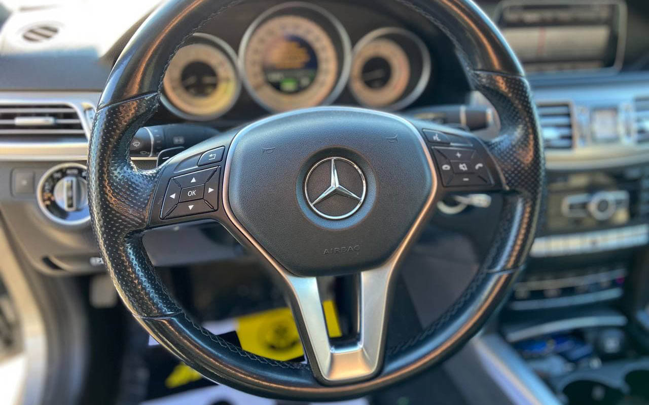 Mercedes-Benz E 300 2014 фото №16