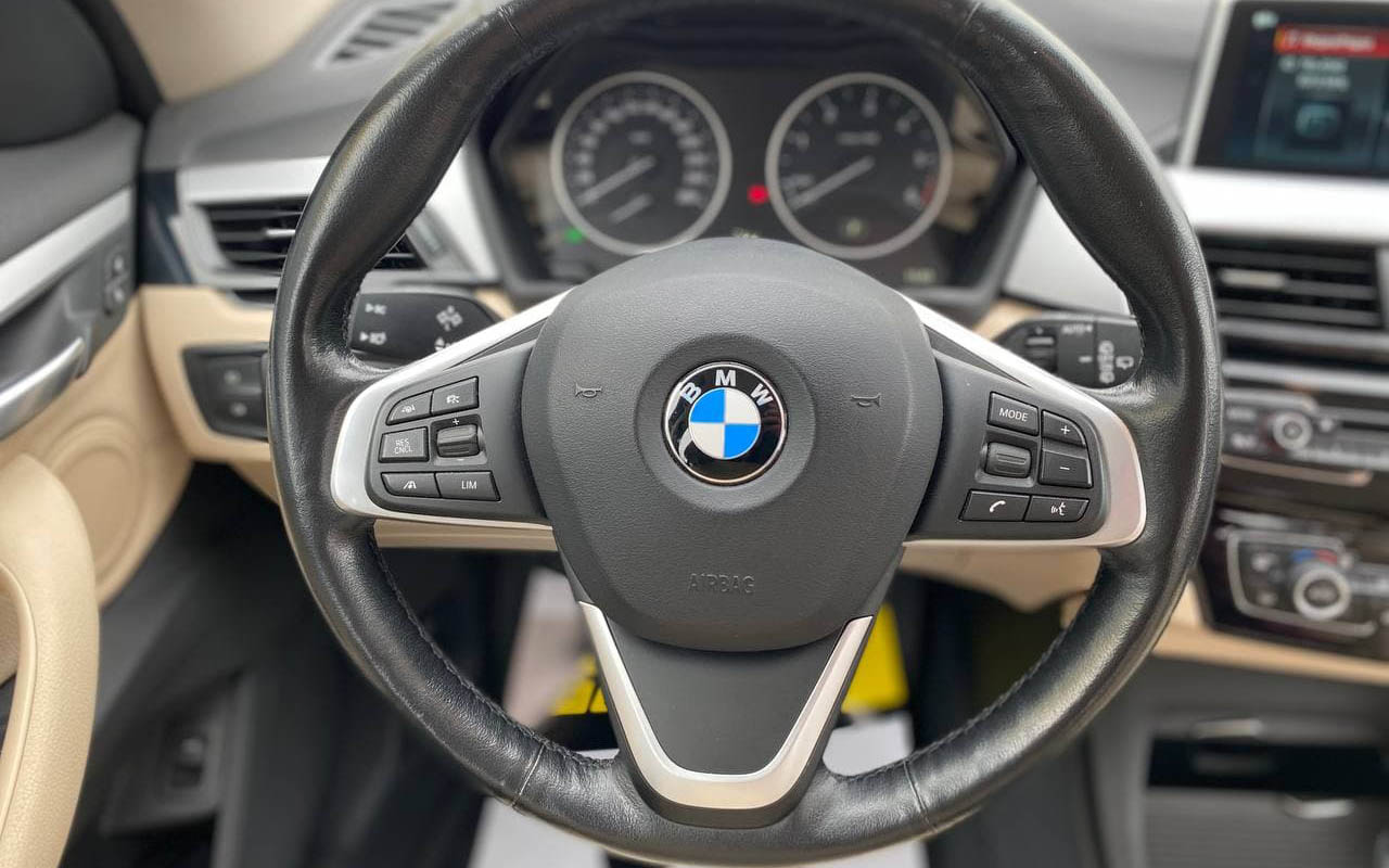 BMW X1 2017 фото №17