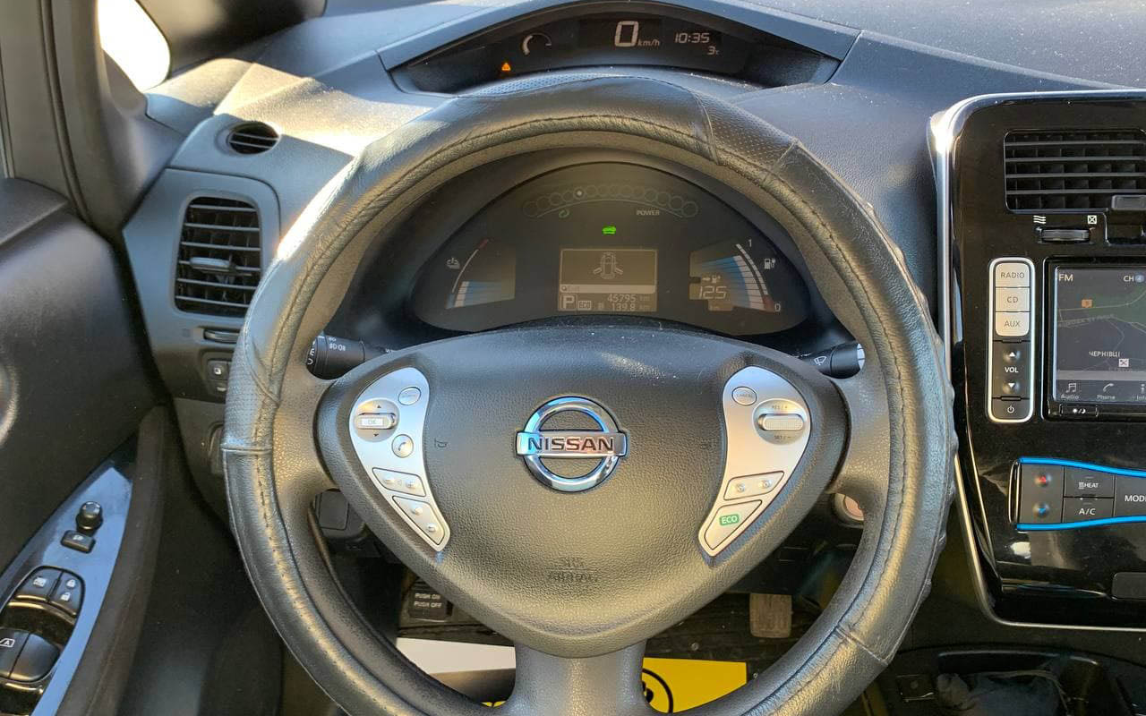 Nissan Leaf 2016 фото №16