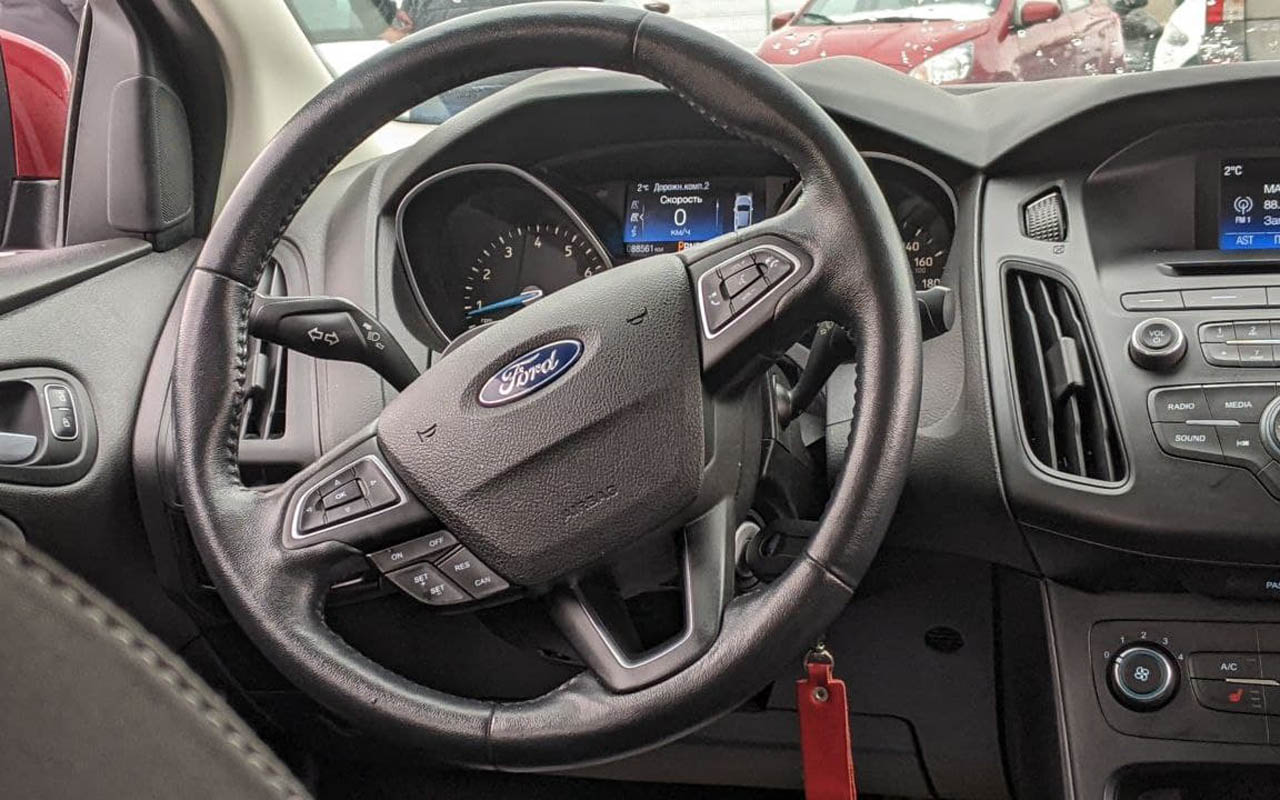 Ford Focus 2015 фото №16