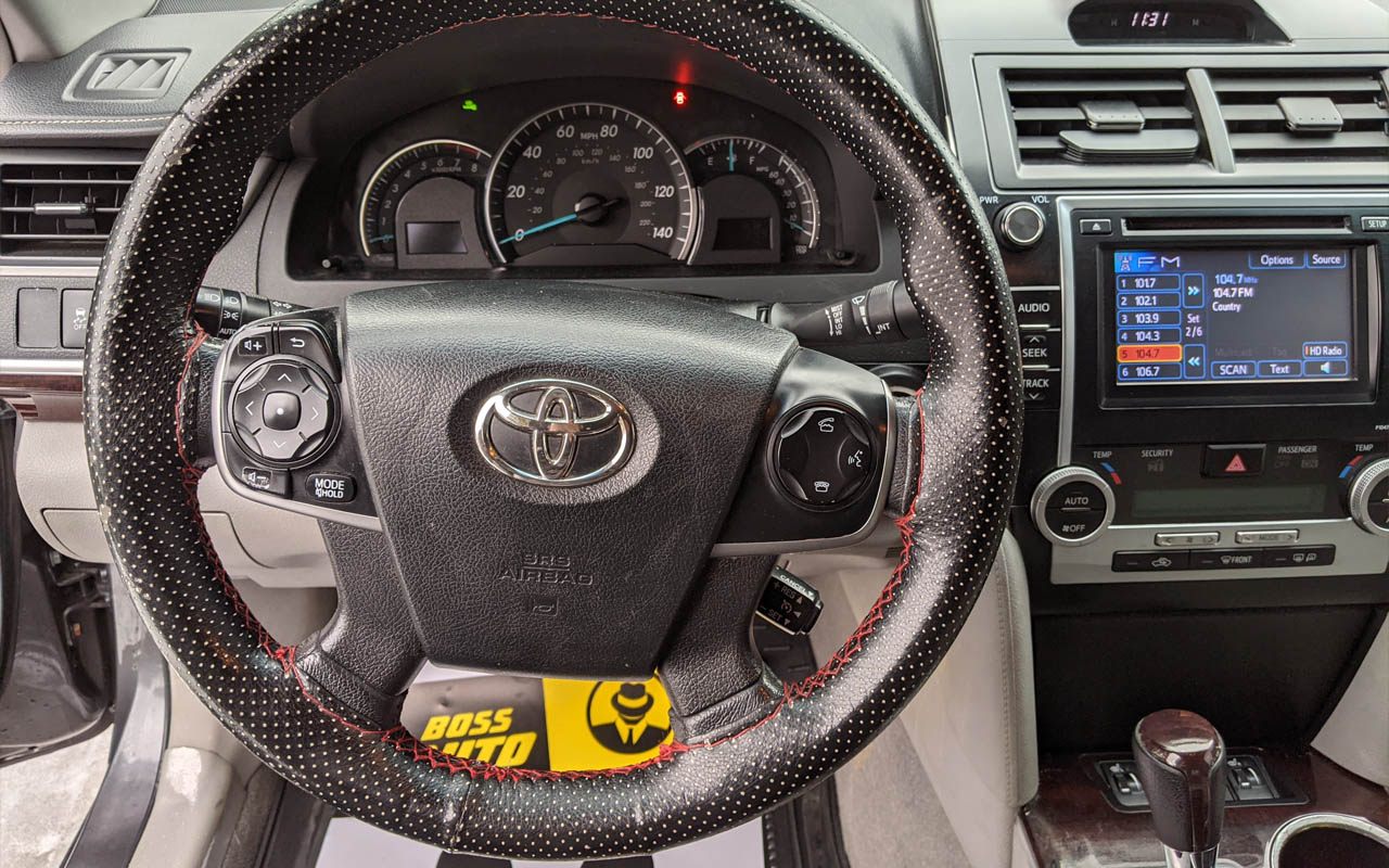 Toyota Camry 2013 фото №13