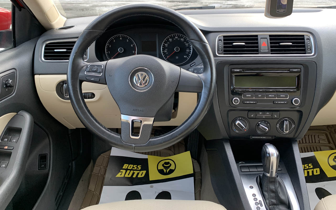 Volkswagen Jetta 2012 фото №13