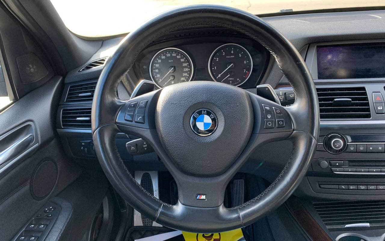BMW X5 2012 фото №18