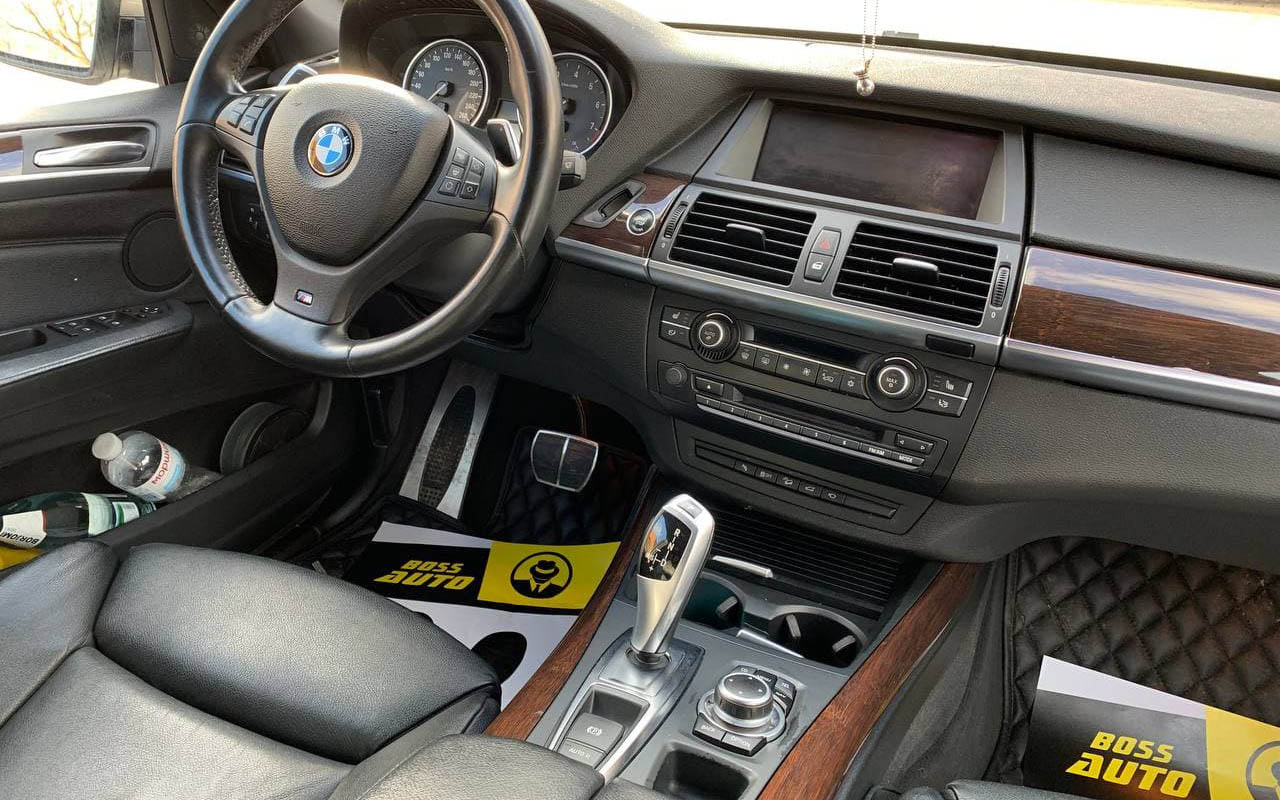 BMW X5 2012 фото №19