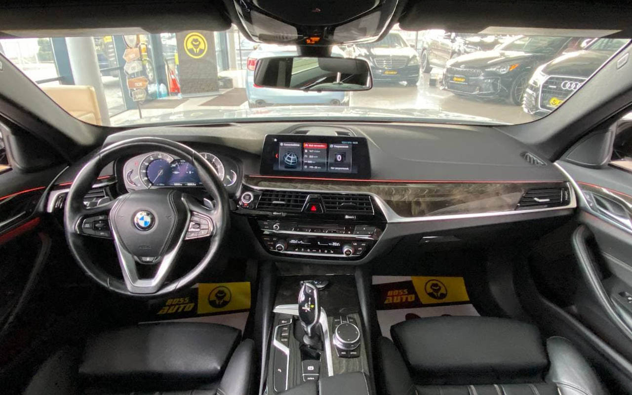 BMW 530 2017 фото №16