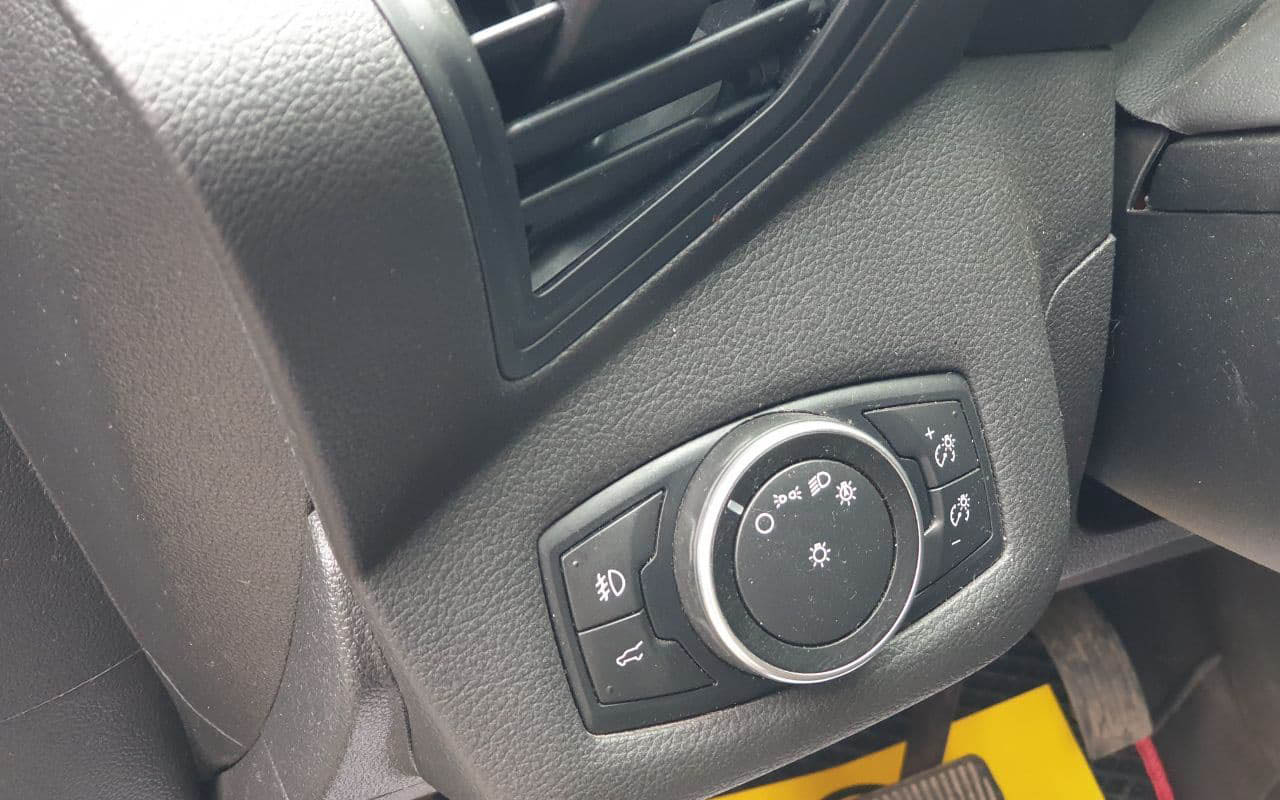 Ford Escape SE 2017 фото №16