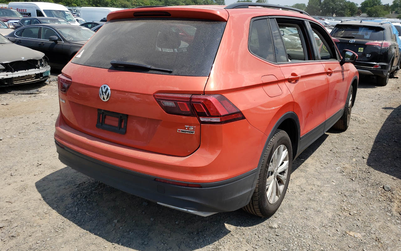Volkswagen Tiguan S 2018 фото №4