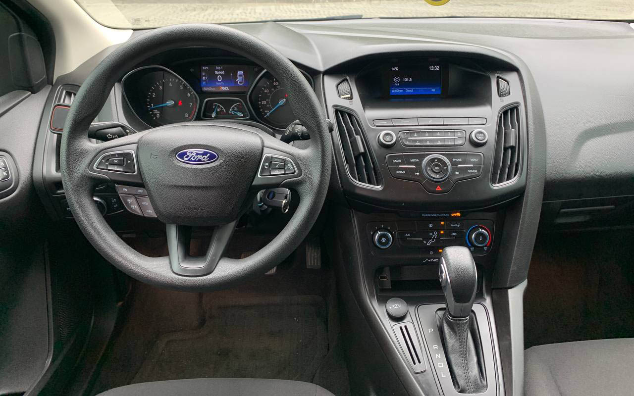 Ford Focus SE 2018 фото №13