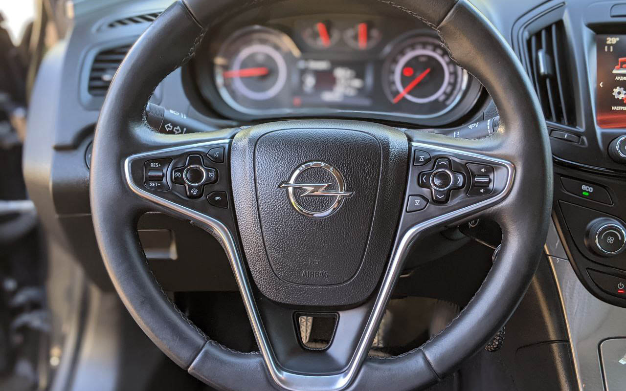 Opel Insignia 2014 фото №12