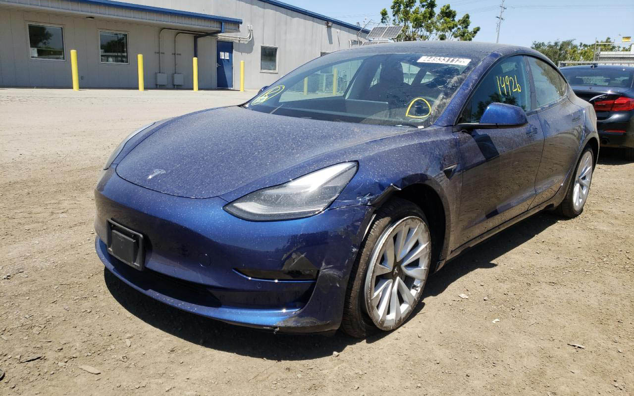 Tesla Model 3 2022 фото №2