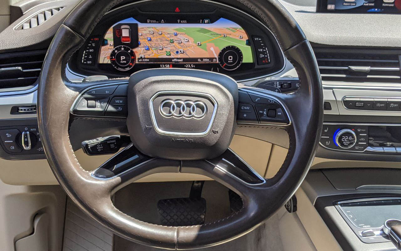 Audi Q7 2016 фото №13