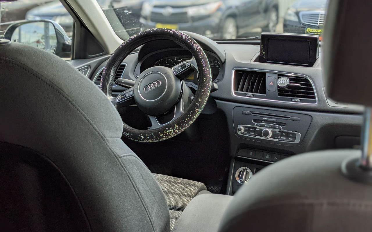 Audi Q3 2014 фото №12