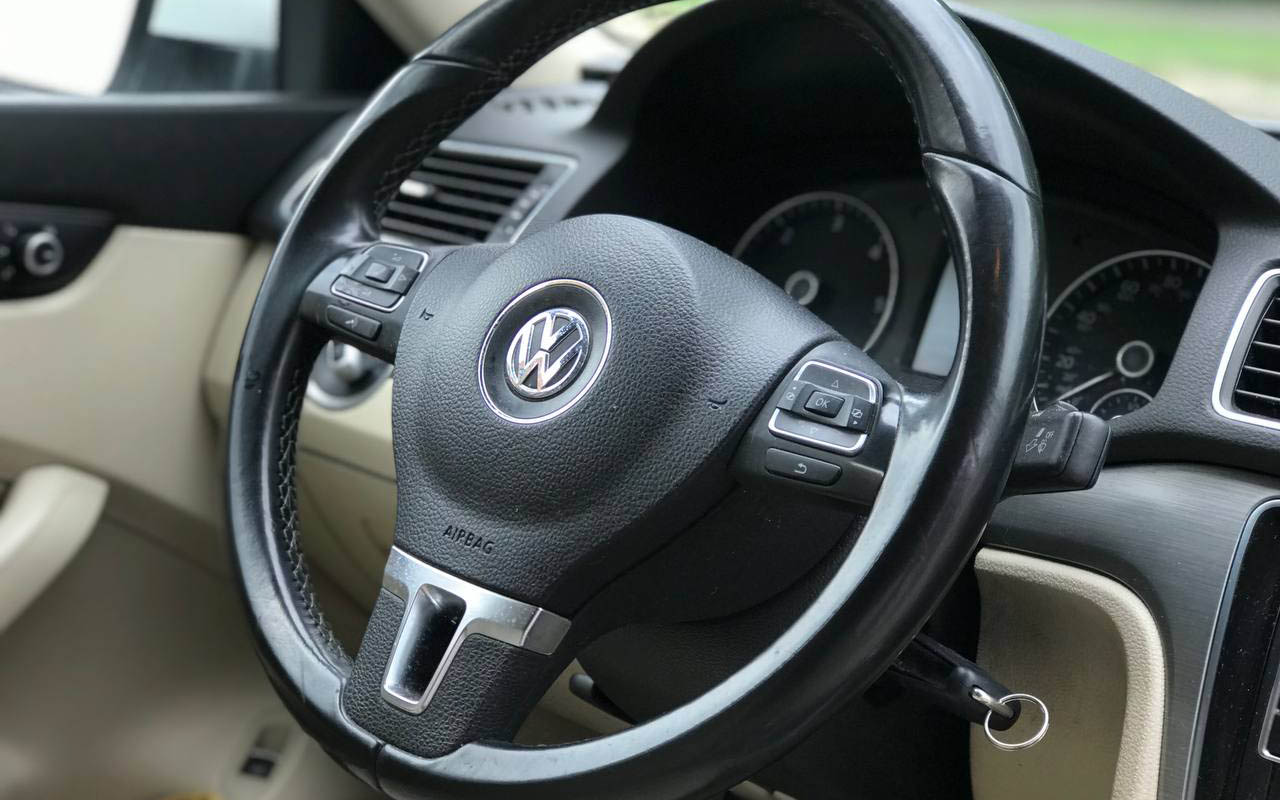 Volkswagen Passat TDI SE 2014 фото №14
