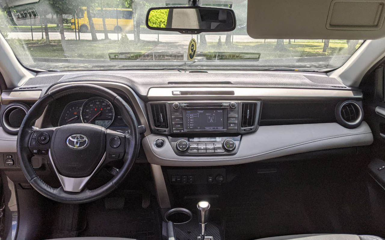 Toyota RAV4 Limited 2015 фото №12