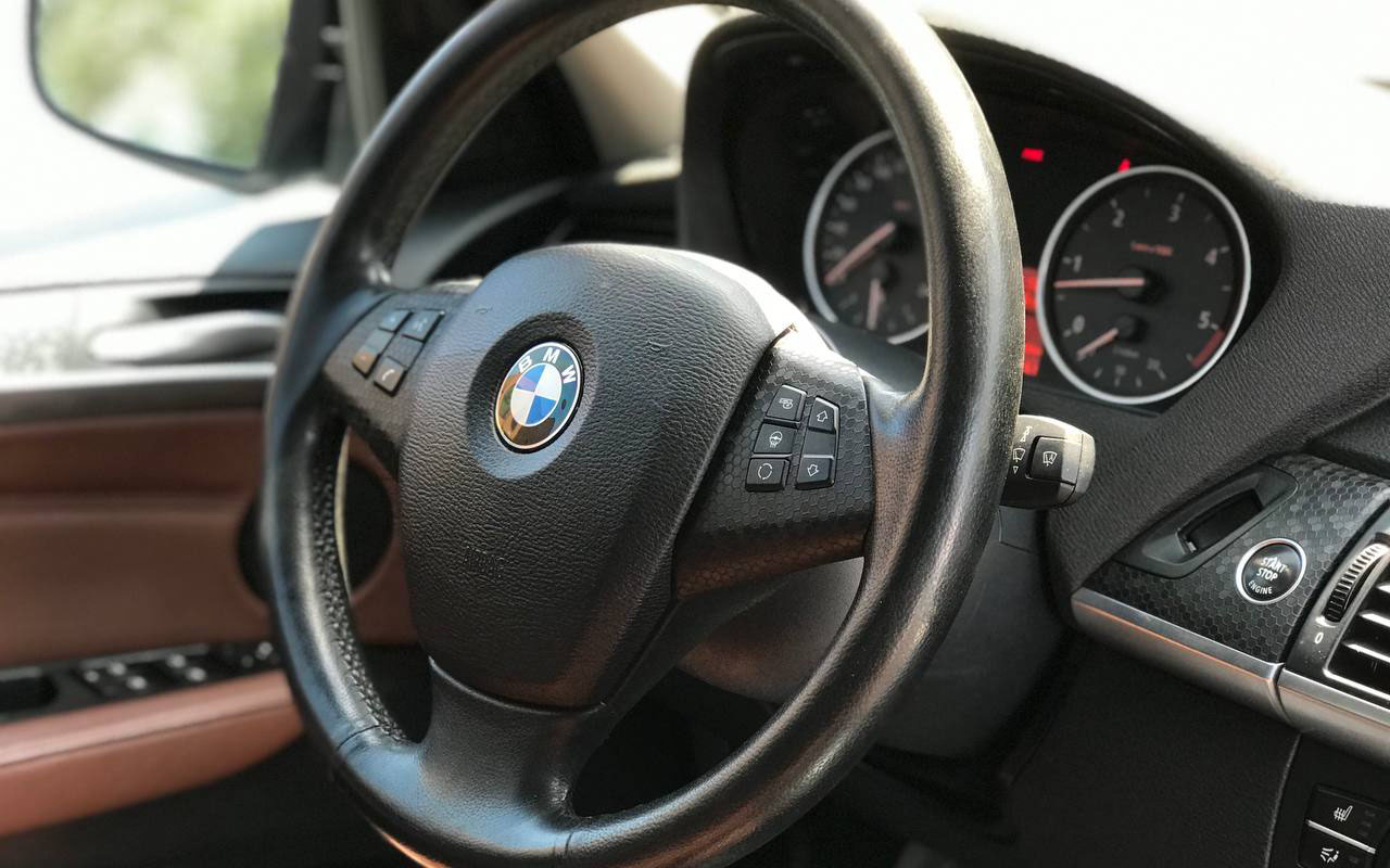 BMW X5 2012 фото №15