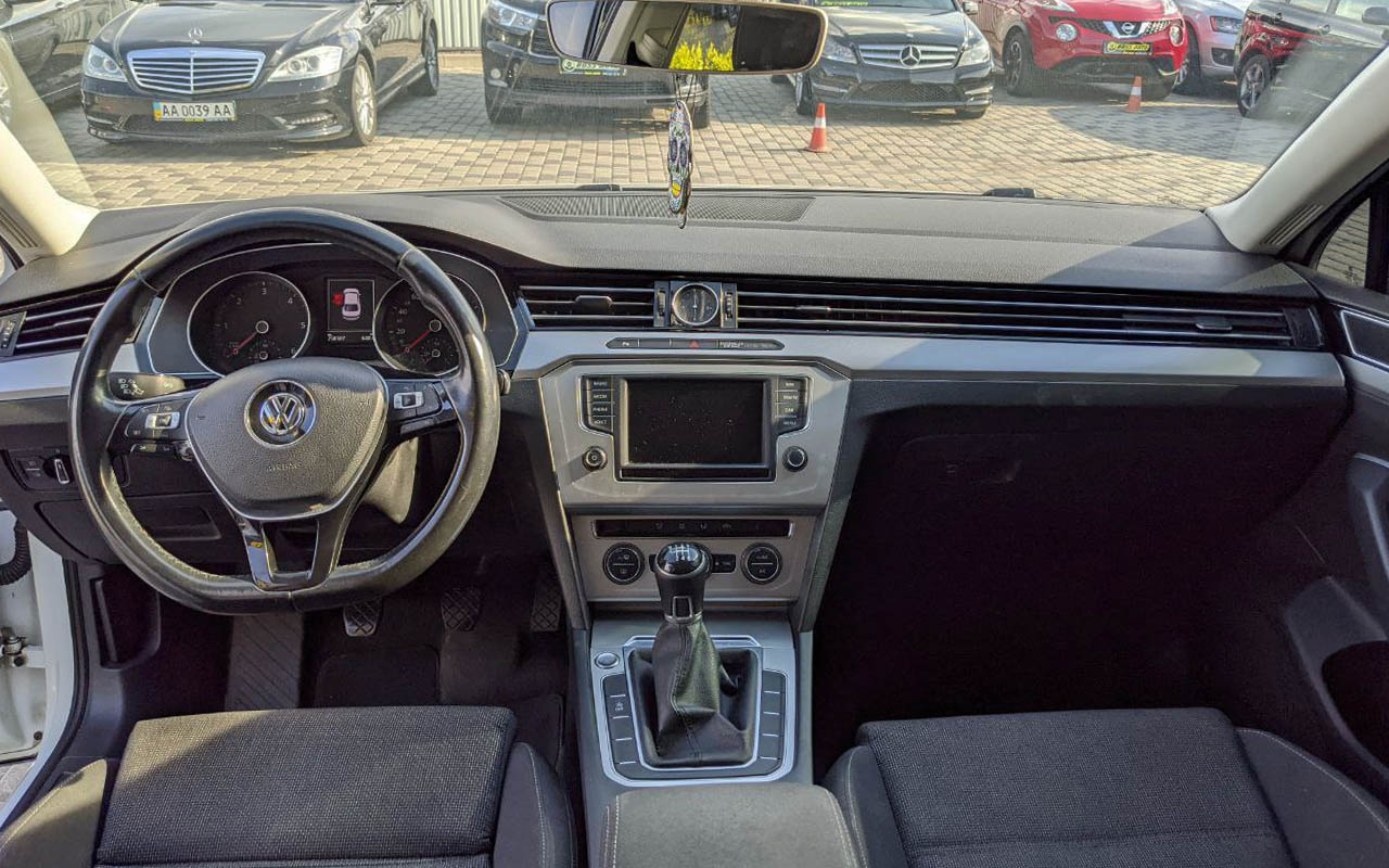 Volkswagen Passat TDI 2015 фото №13