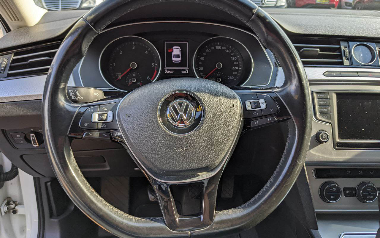 Volkswagen Passat TDI 2015 фото №14