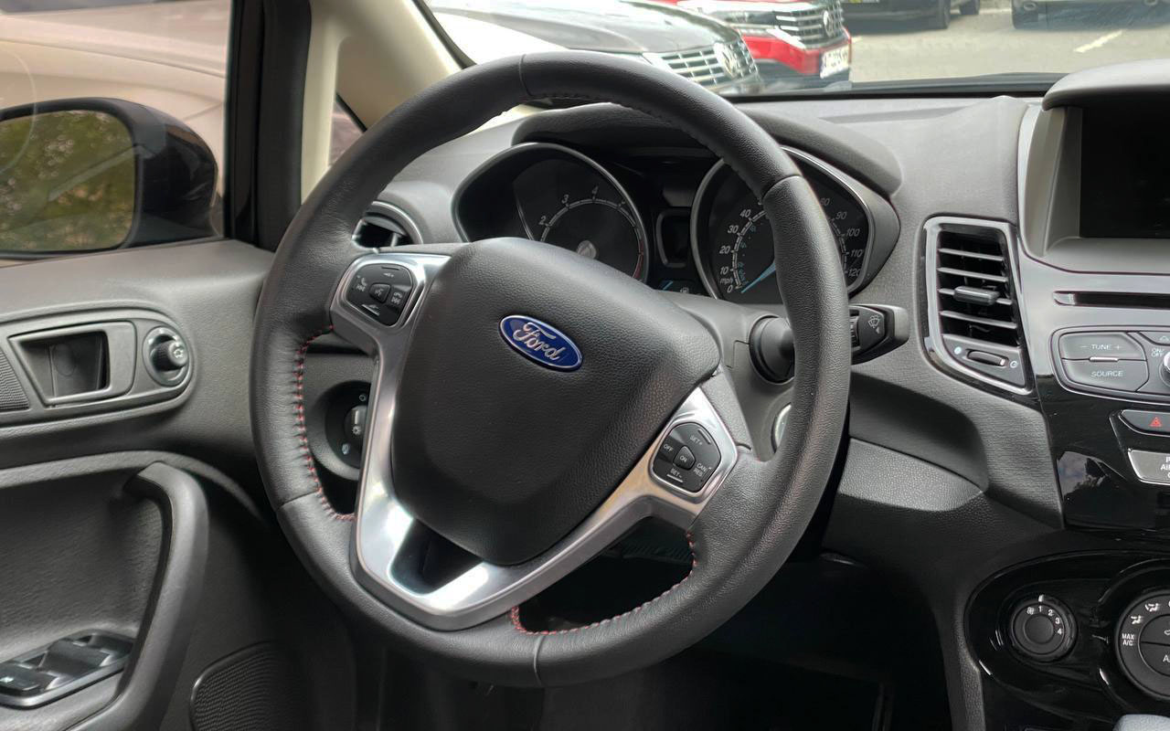 Ford Fiesta ST-Line 2019 фото №16