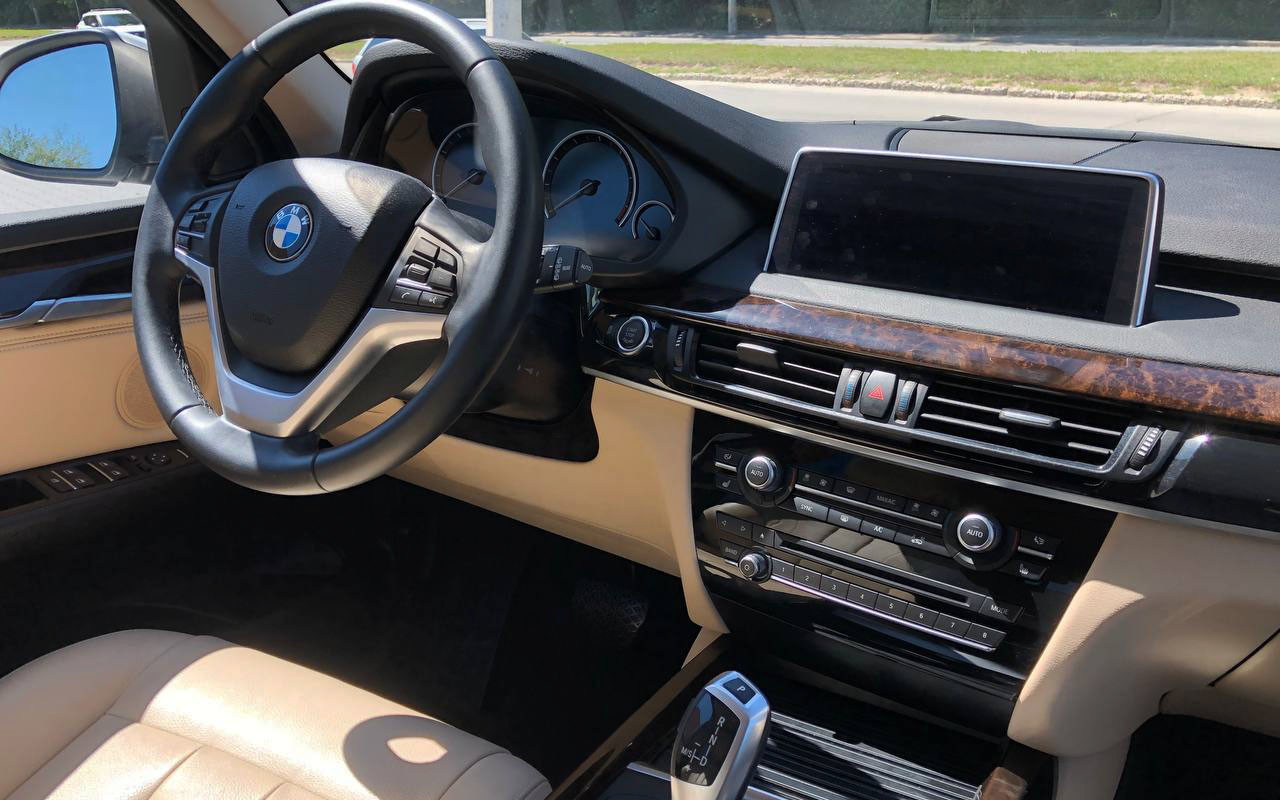 BMW X5 2015 фото №18