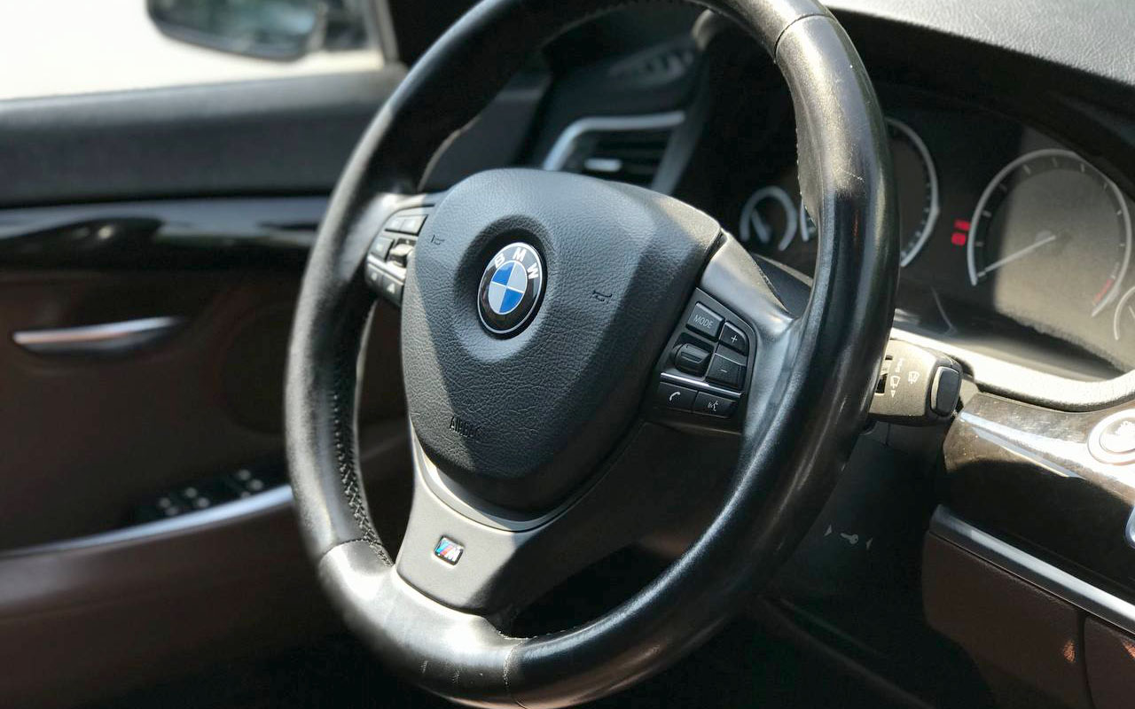BMW 535 GT 2010 фото №16