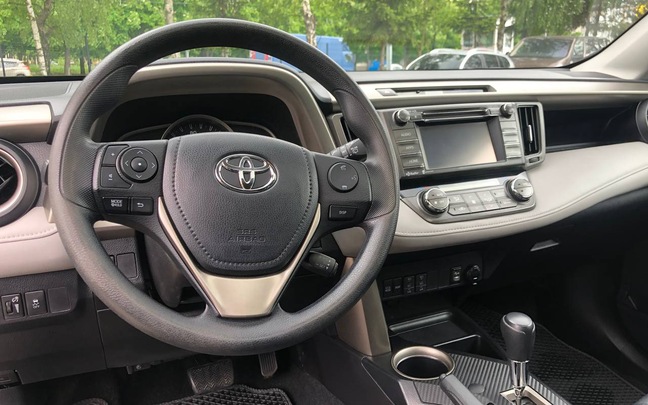 Toyota RAV4 XLE 2014 фото №7